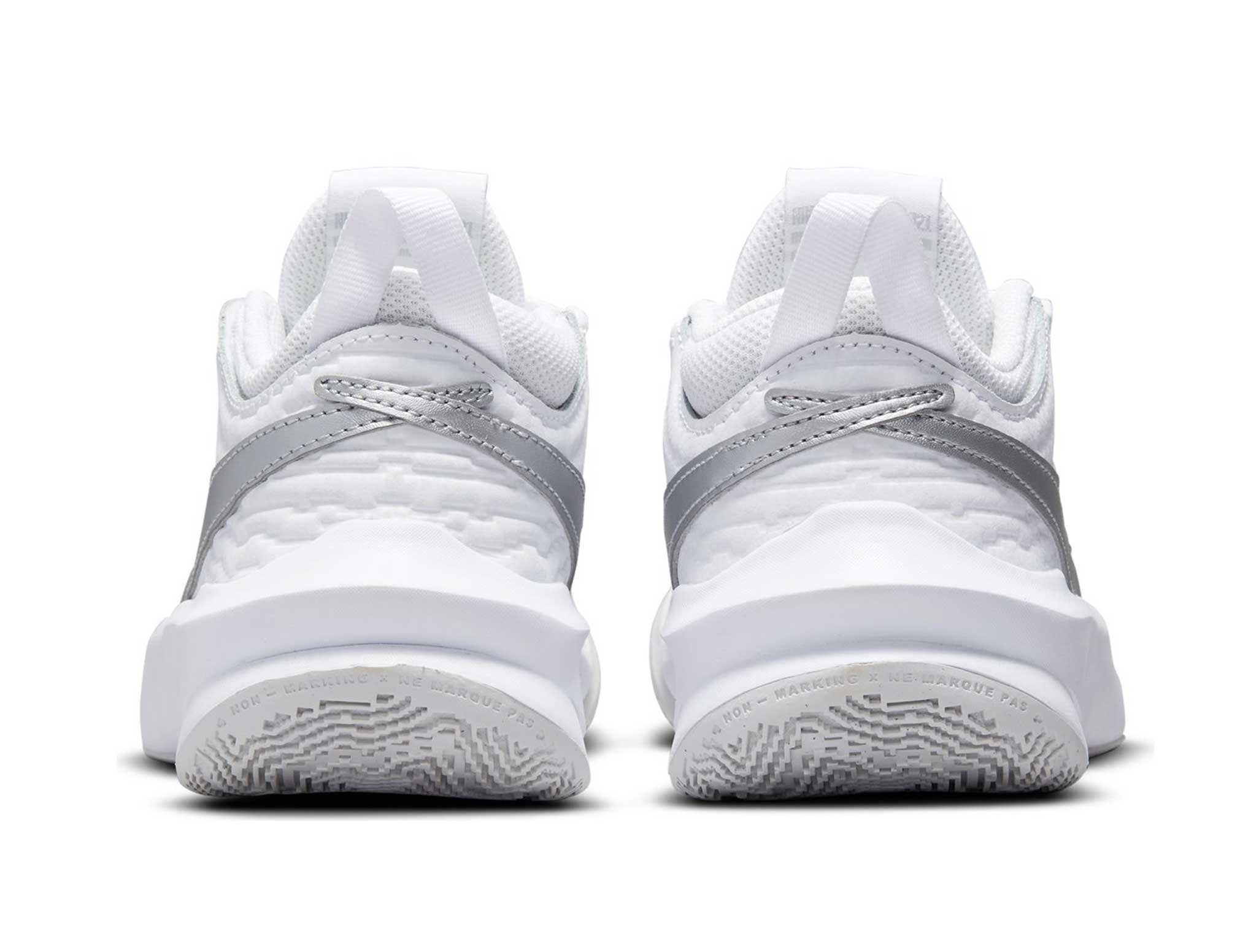 Tenis Nike Team Hustle D10 GS Juvenil CW6735-100 | Surtidora -  surtidoradepartamental